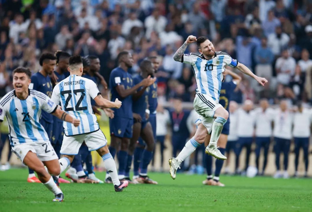 阿根廷队时隔36年再夺世界杯冠军！这一次，为了胜利哭泣！